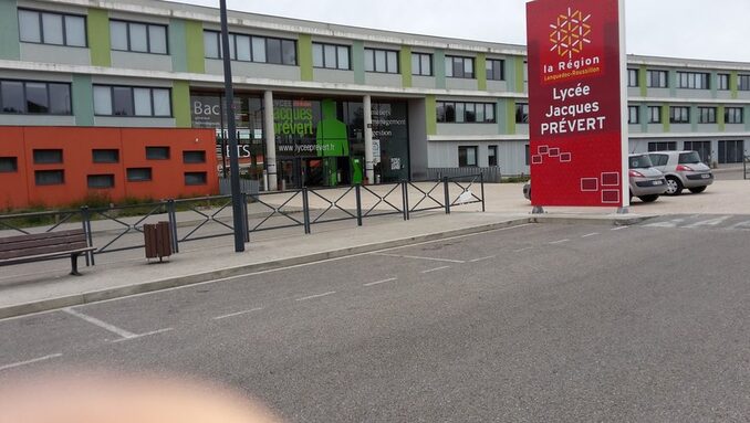 Lycéee Prévert.jpg